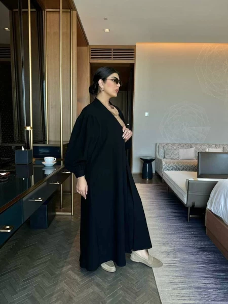 Abaya in black color IB232