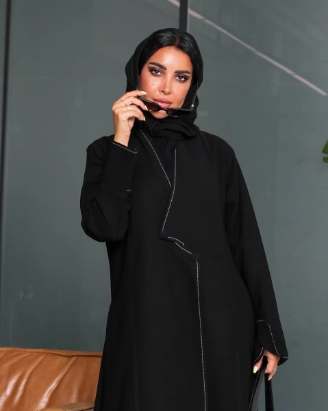 Crepe Abaya in black color IB216